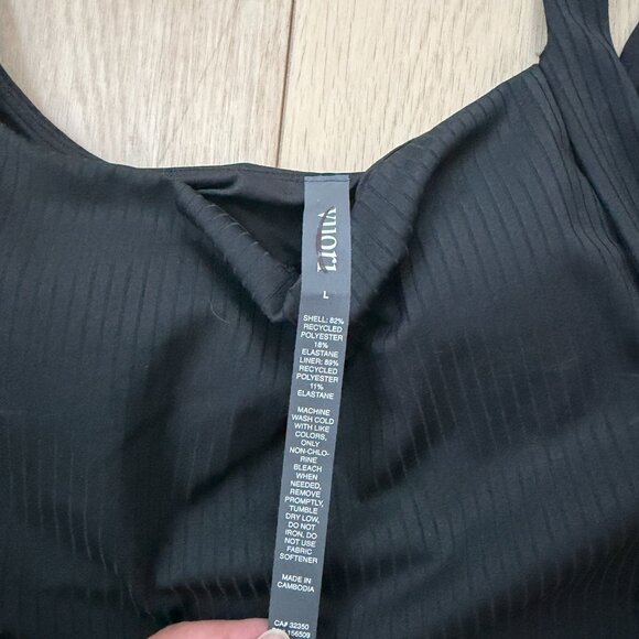 Vuori - Large Inversion Rib Support Tank Black - Picture 4 of 4